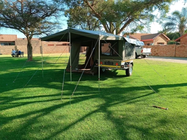 Maxcons mini camper