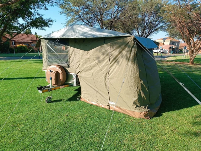 Maxcons Mini Camper